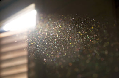 Filter airborne dust particles